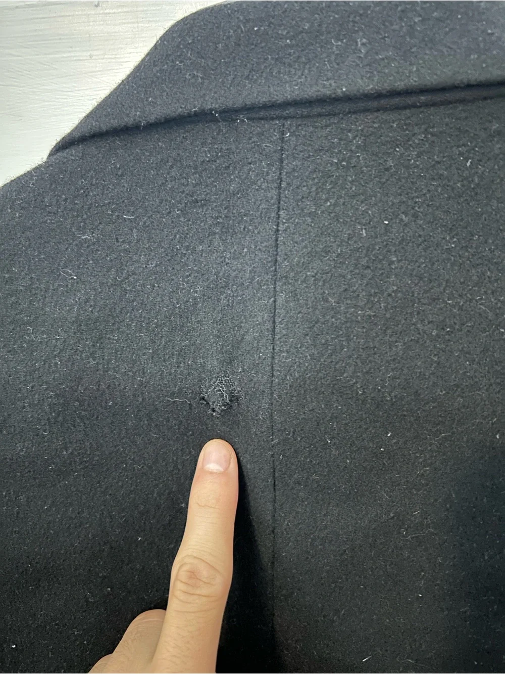100% Pure Cashmere Mens Black Overcoat 46R Barneys New York Flaw
